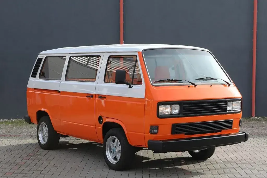 Second-hand VW T3 69 CP (50 kW) 1991 Portocaliu Van