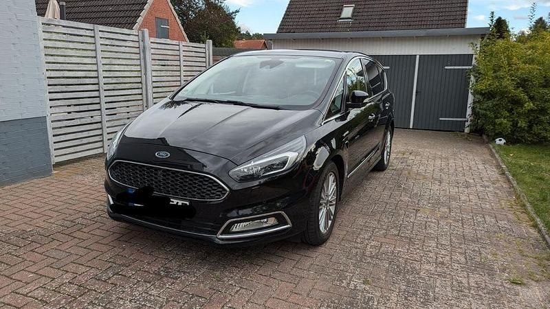 Gebraucht Ford S-MAX Vignale 209 PS (153 kW) 2016 Schwarz Van / Kleinbus