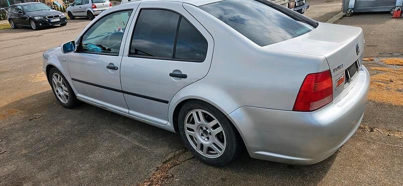 Gebraucht VW Bora 115 PS (84 kW) 1999 Silber Limousine