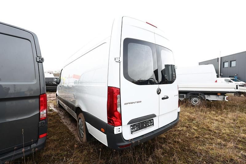 Gebraucht Mercedes Sprinter 170 PS (125 kW) 2022 Weiß Van
