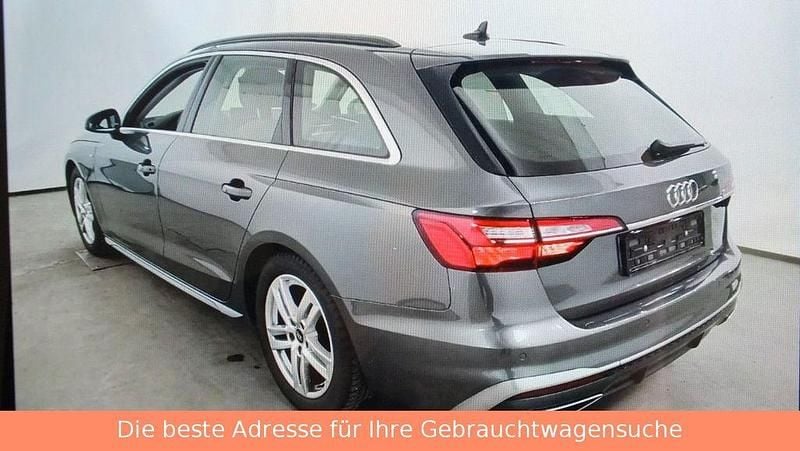 Gebraucht Audi A4 S-Line 150 PS (110 kW) 2022 Grau Kombi
