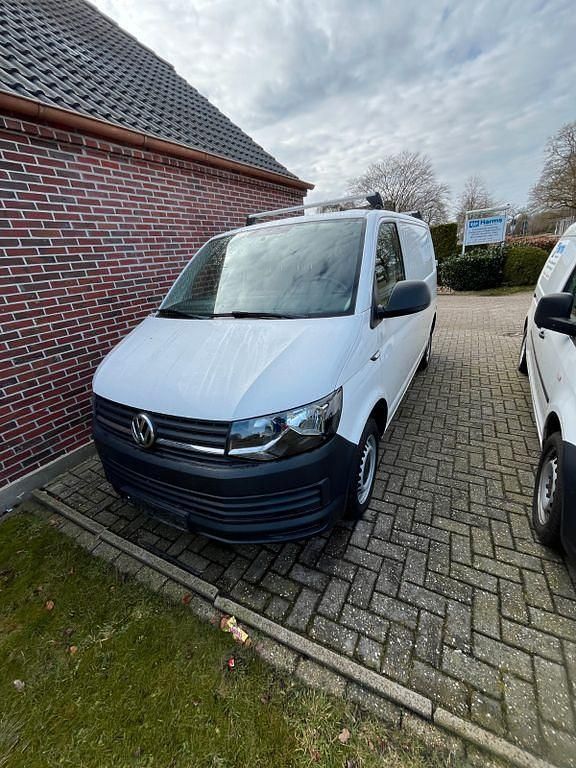 Gebraucht VW Transporter 102 PS (75 kW) 2018 Weiß Van