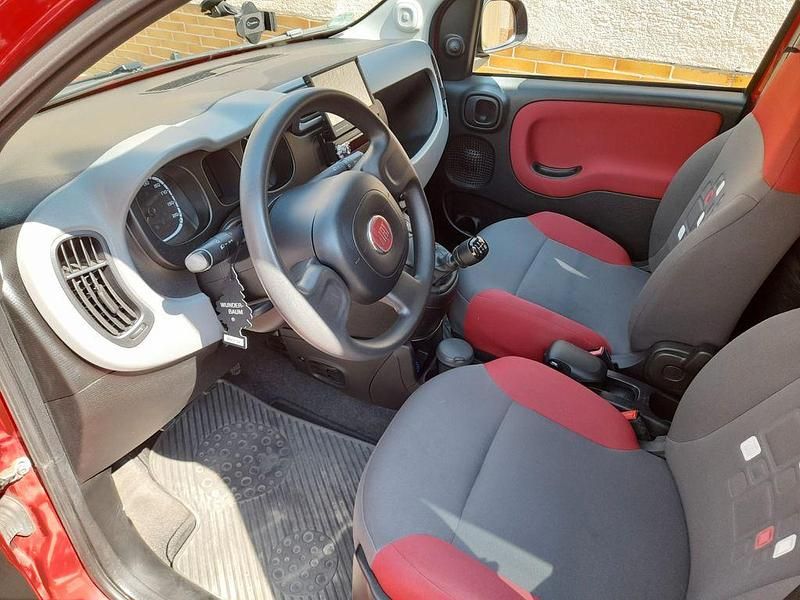 Gebraucht Fiat Panda Lounge 69 PS (50 kW) 2014 Rot Kleinwagen