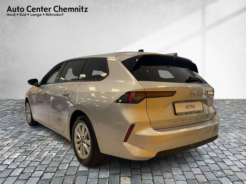 Gebraucht Opel Astra Edition 110 PS (80 kW) 2024 Kristall silber Kombi