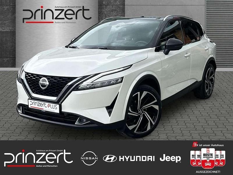 Pearl white/black m Gebraucht 2022 Nissan Qashqai Tekna+ SUV | 27.270 € (Fairer Preis) - Bild 1/4