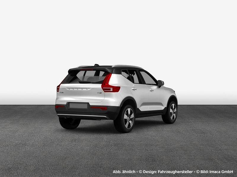 Gebraucht Volvo XC40 Plus 163 PS (119 kW) 2025 Crystal weißperleffekt SUV