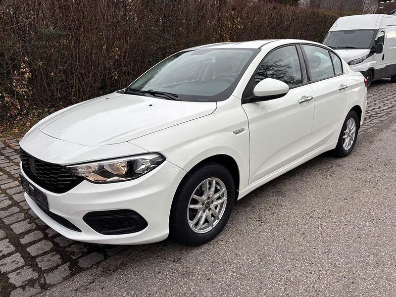 Weiß Gebraucht 2017 Fiat Tipo Easy Limousine | 5.700 € (Superpreis) - Bild 1/4
