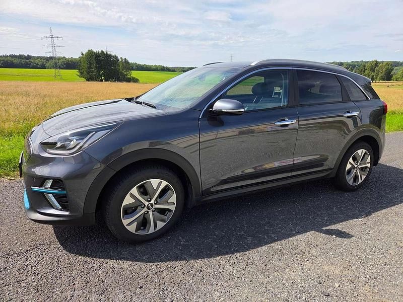 Gebraucht 2020 Kia e-Niro Spirit SUV | 21.000 € (Fairer Preis) - Bild 1/4