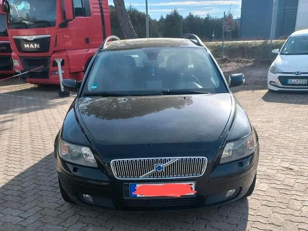 Usado Volvo V50 170 CV (125 kW) 2005 Negro Familiar