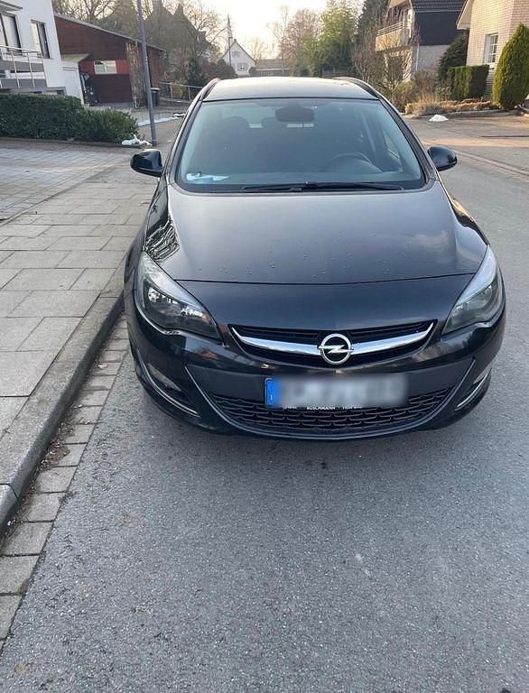 Gebraucht Opel Astra 165 PS (121 kW) 2013 Kombi