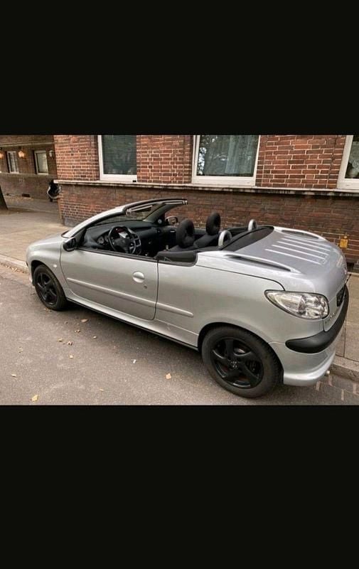 Grau Gebraucht 2005 Peugeot 206 CC Cabrio | 1.000 € (Guter Preis) - Bild 1/4