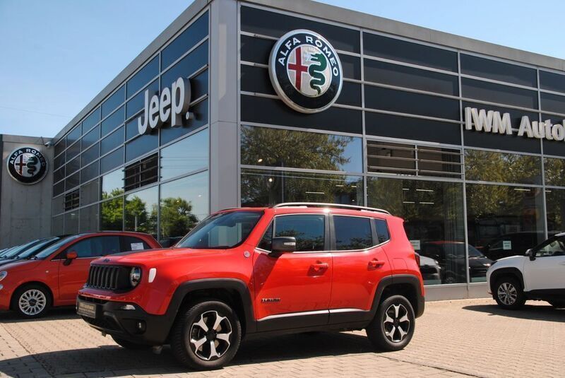 Rot Gebraucht 2020 Jeep Renegade Trailhawk SUV | 21.990 € (Fairer Preis) - Bild 1/4