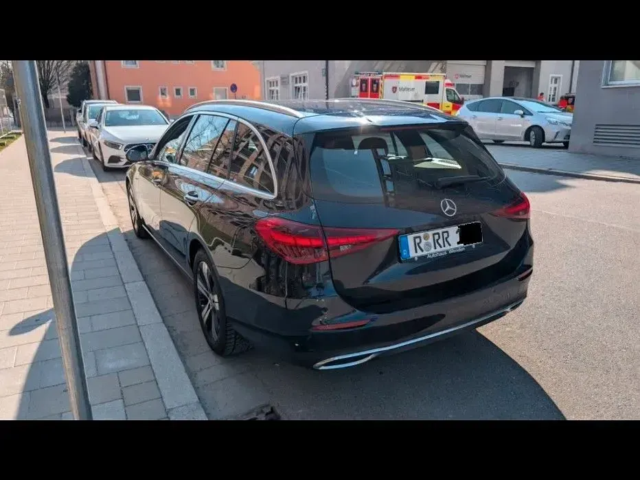 Gebraucht Mercedes 300 265 PS (194 kW) 2022 Blau Limousine