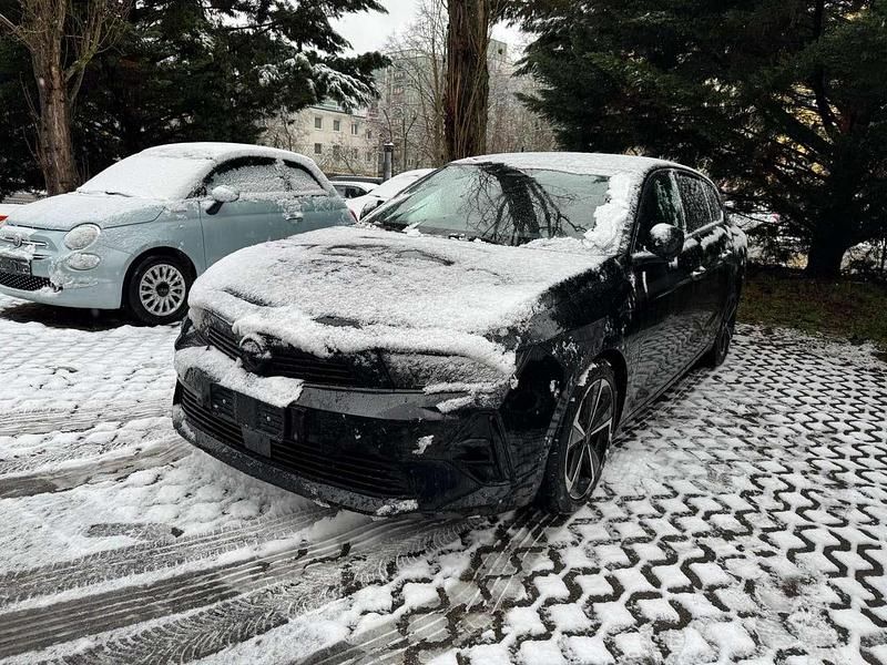 Gebraucht Opel Astra S 131 PS (96 kW) 2025 Schwarz Kombi