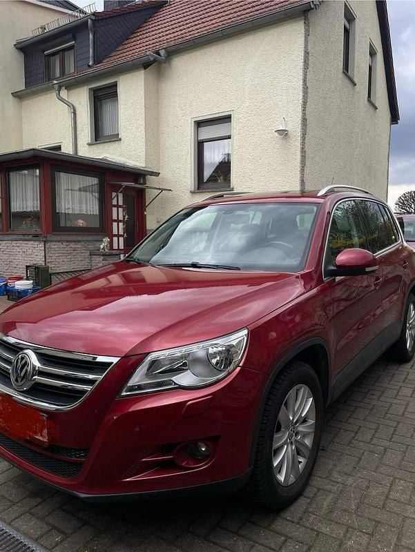 Gebraucht VW Tiguan 150 PS (110 kW) 2009 Rot SUV
