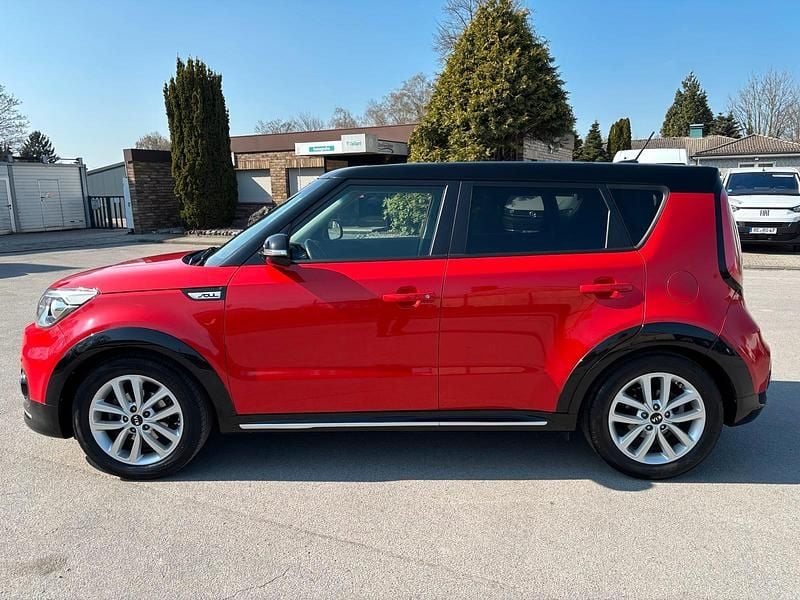 Gebraucht Kia Soul 132 PS (97 kW) 2018 Rot SUV