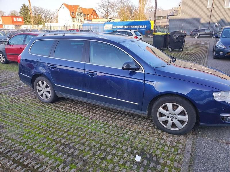 Gebraucht VW Passat Highline 140 PS (102 kW) 2008 Blau Kombi