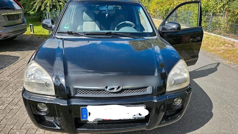 Schwarz Gebraucht 2004 Hyundai Tucson SUV | 2.200 € (Superpreis) - Bild 1/4
