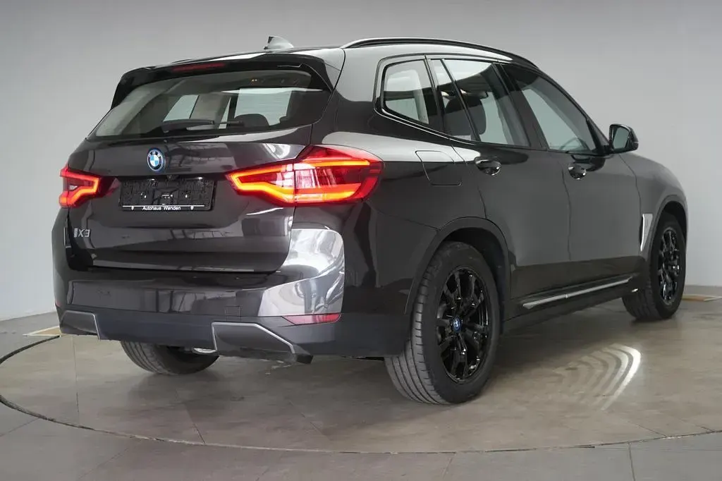 Gebraucht BMW iX3 210 kW (286 PS) 2021 Grau SUV