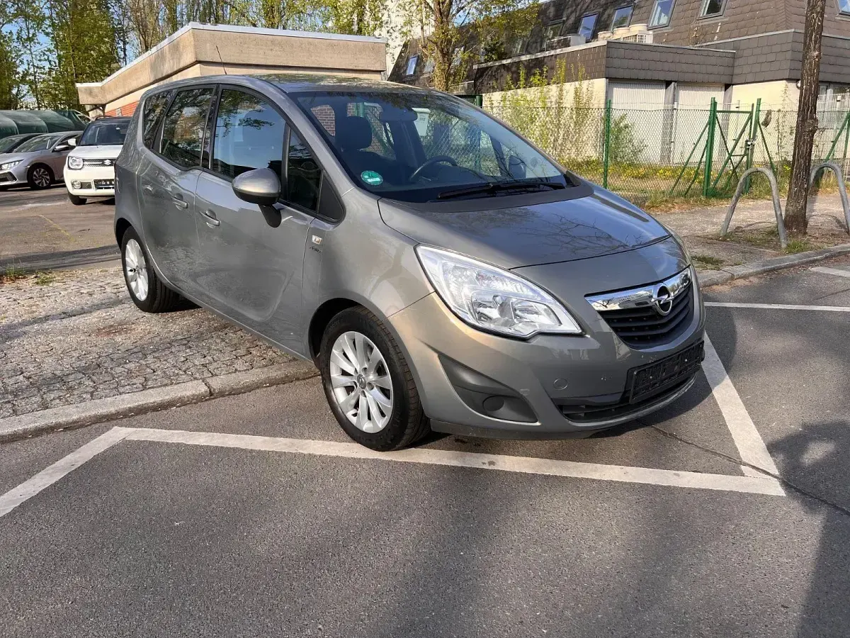 Gebraucht Opel Meriva Active 120 PS (88 kW) 2013 Beige Van / Kleinbus