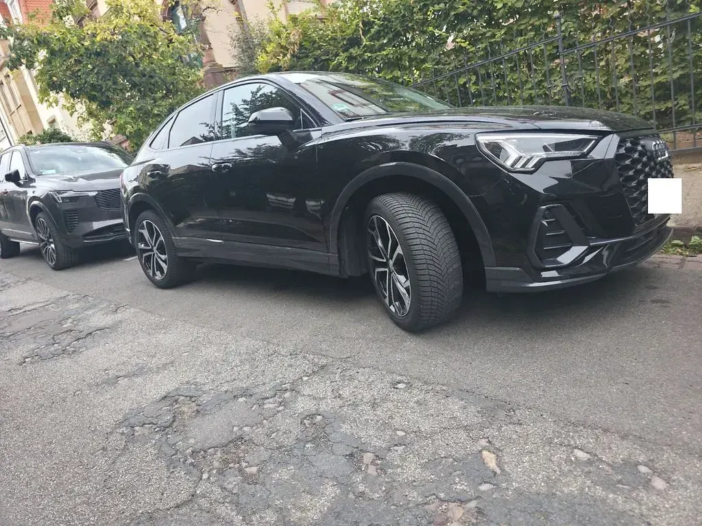 Gebraucht Audi Q3 Sportback Ambiente 150 PS (110 kW) 2020 Schwarz SUV
