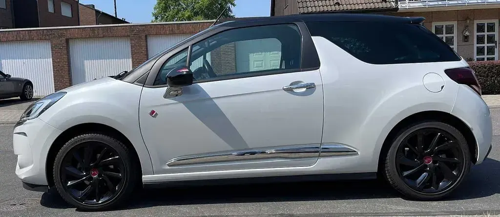 Gebraucht DS Automobiles DS3 110 PS (80 kW) 2019 Weiß Cabrio