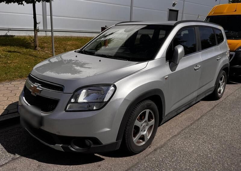 Silber Gebraucht 2011 Chevrolet Orlando Kombi | 1.300 € (Superpreis) - Bild 1/4