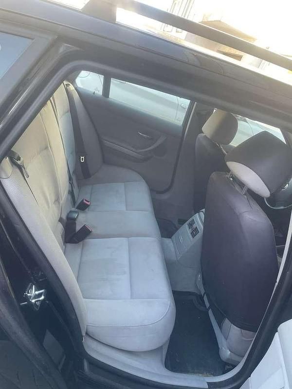 Gebraucht BMW 318 143 PS (105 kW) 2008 Schwarz Kombi