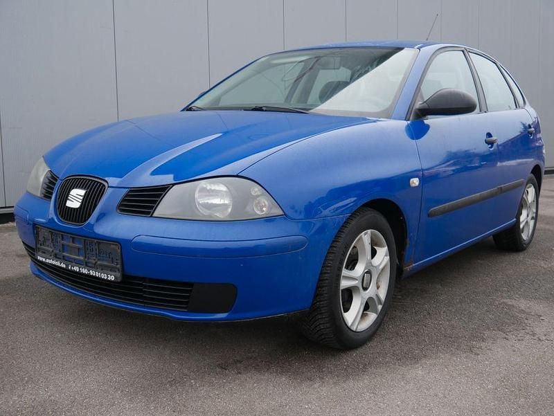 Blau Gebraucht 2004 Seat Ibiza Limousine | 1.180 € (Fairer Preis) - Bild 1/4
