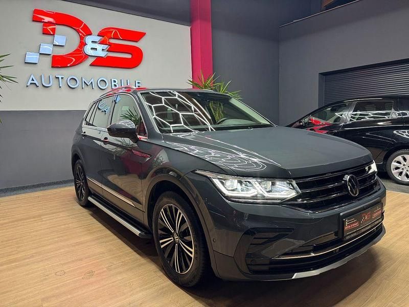 Gebraucht VW Tiguan Elegance 150 PS (110 kW) 2021 Grau SUV
