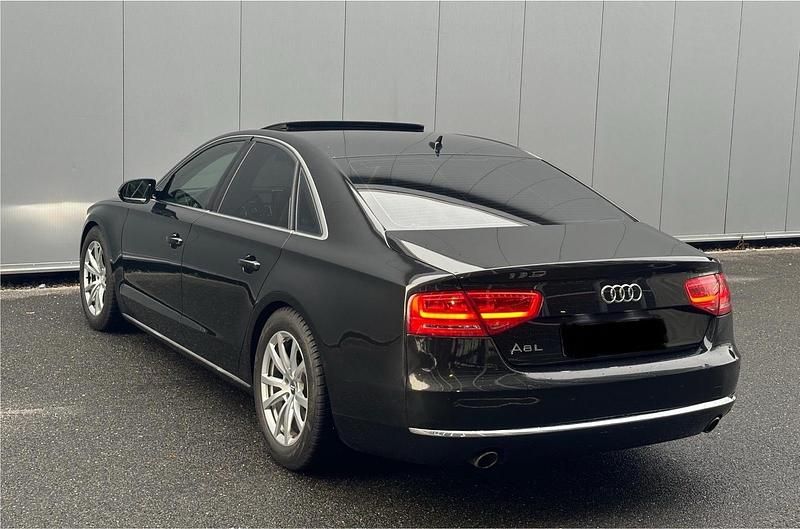 Gebraucht Audi A8 Comfort 300 PS (220 kW) 2011 Schwarz Limousine