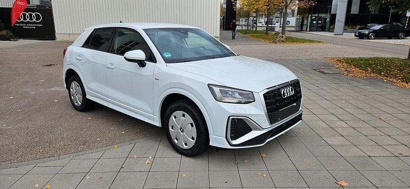 Gebraucht Audi Q2 S-Line 150 PS (110 kW) 2025 Weiß SUV