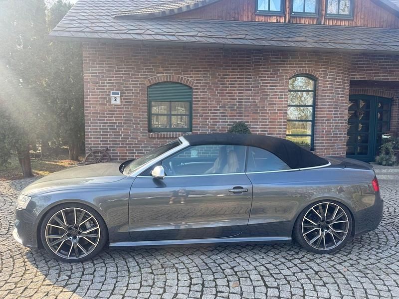 Gebraucht Audi RS5 Advanced 450 PS (330 kW) 2015 Grau Cabrio