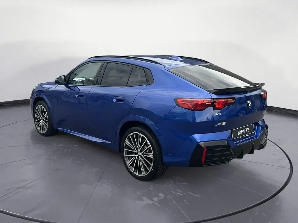 Neu BMW X2 Performance 170 PS (125 kW) 2026 Blau SUV