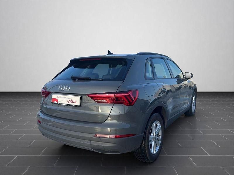 Gebraucht Audi Q3 Basis 245 PS (180 kW) 2022 Nanograu metallic (metallic) SUV