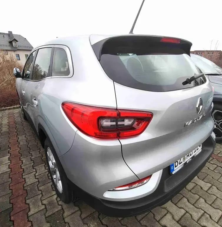 Gebraucht Renault Kadjar Zen 140 PS (102 kW) 2021 Grau SUV