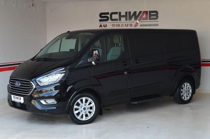 Gebraucht Ford Tourneo Titanium 170 PS (125 kW) 2019 Schwarz Van / Kleinbus