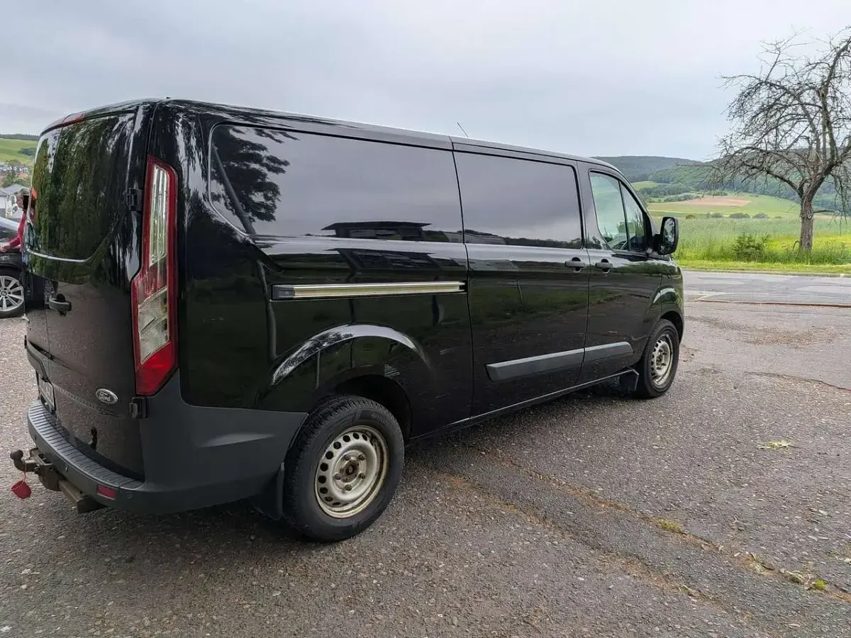 Gebraucht Ford Transit Custom Trend 170 PS (125 kW) 2016 Schwarz Van