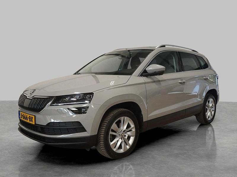 Grau Gebraucht 2020 Skoda Karoq Business Line SUV | 17.983 € (Fairer Preis) - Bild 1/4