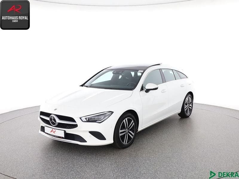 Weiß Gebraucht 2022 Mercedes CLA200 Shooting Brake Progressive Kombi | 23.840 € (Guter Preis) - Bild 1/4