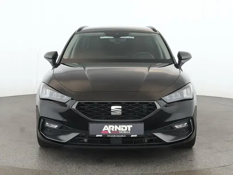 Gebraucht Seat Leon FR 150 PS (110 kW) 2024 Midnight schwarz Limousine