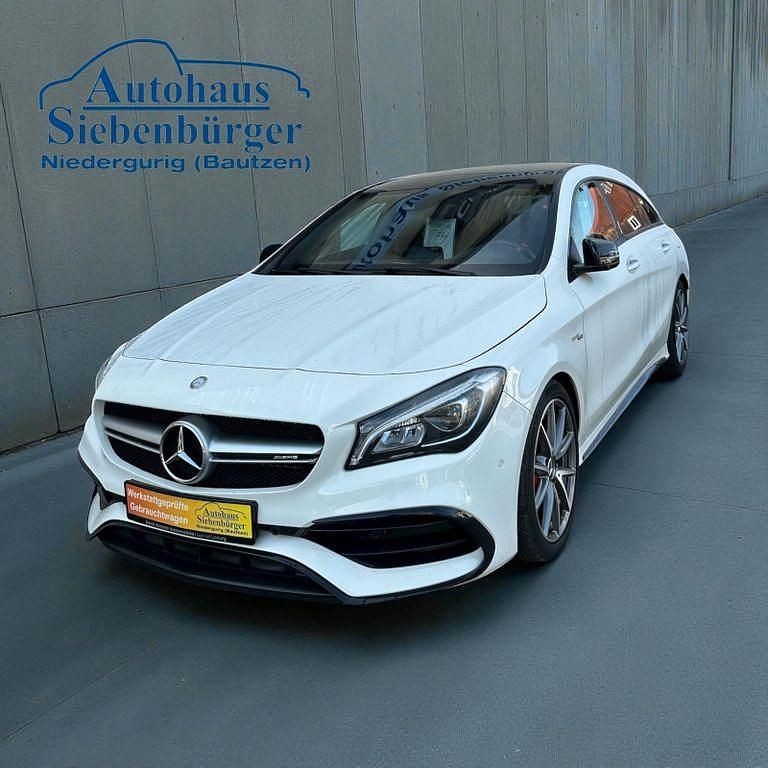 Weiß Gebraucht 2016 Mercedes CLA45 AMG Shooting Brake AMG Kombi | 26.490 € (Fairer Preis) - Bild 1/4