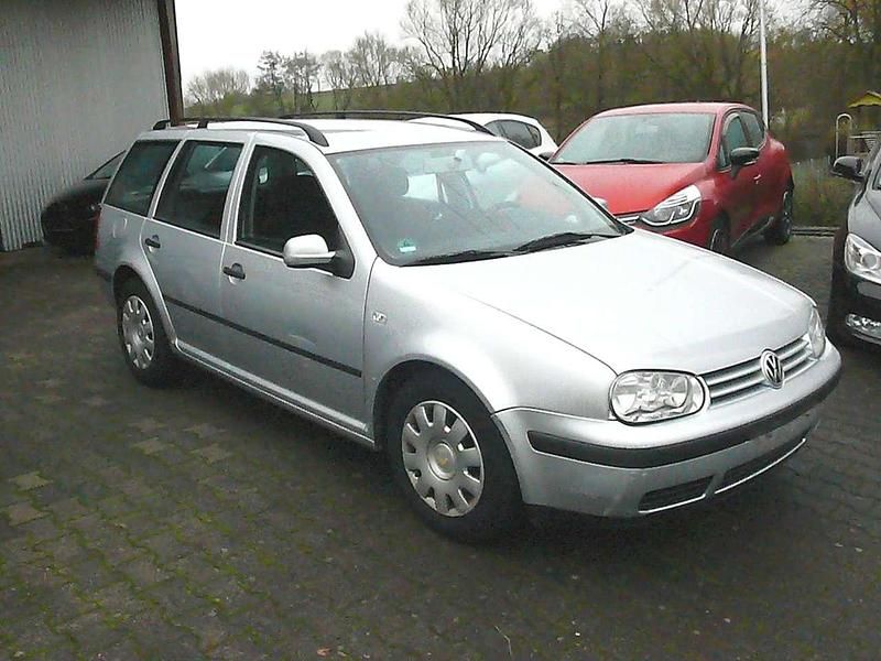 Gebraucht VW Golf IV Comfortline 105 PS (77 kW) 2000 Reflexsilber metallic Kombi