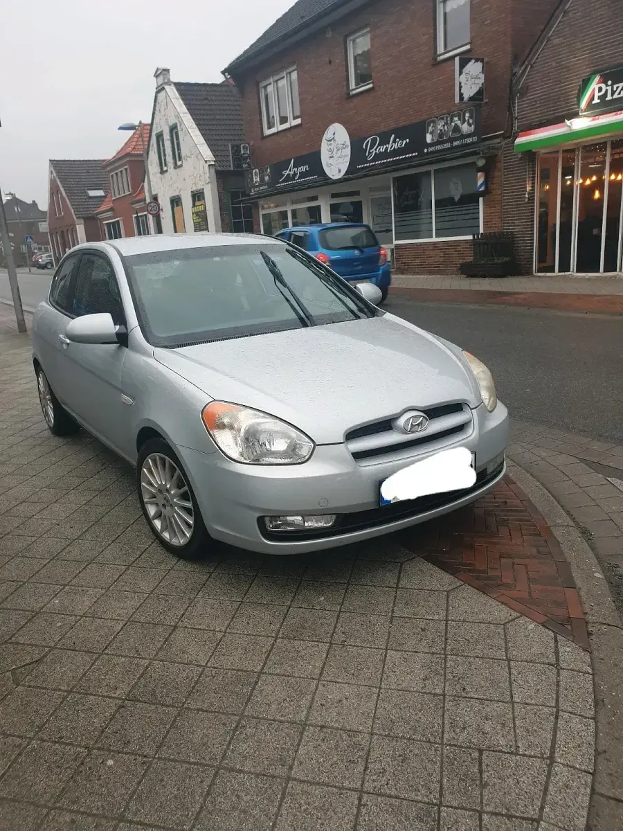 Brugt Hyundai Accent 2007 Sølv Hatchback
