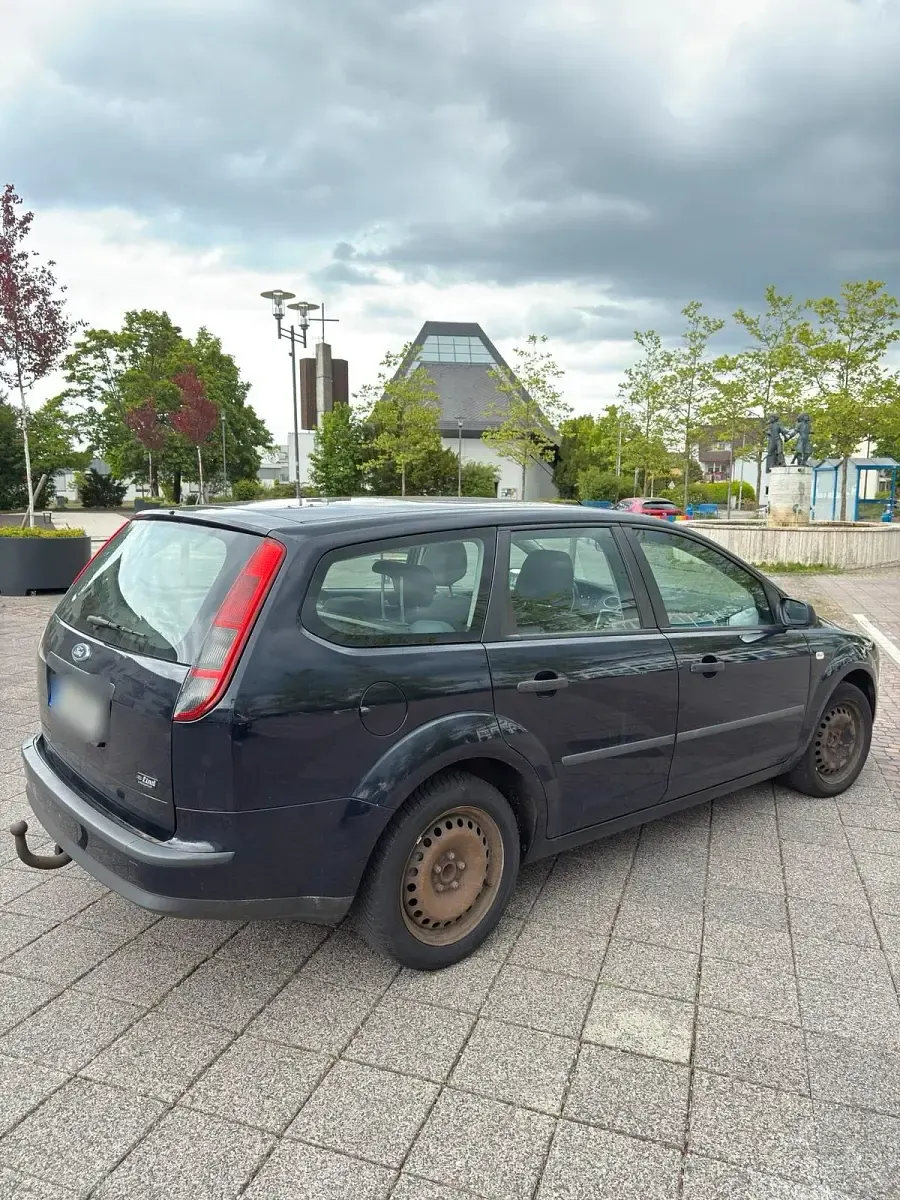 Gebraucht Ford Focus 90 PS (66 kW) 2005 Blau Kombi