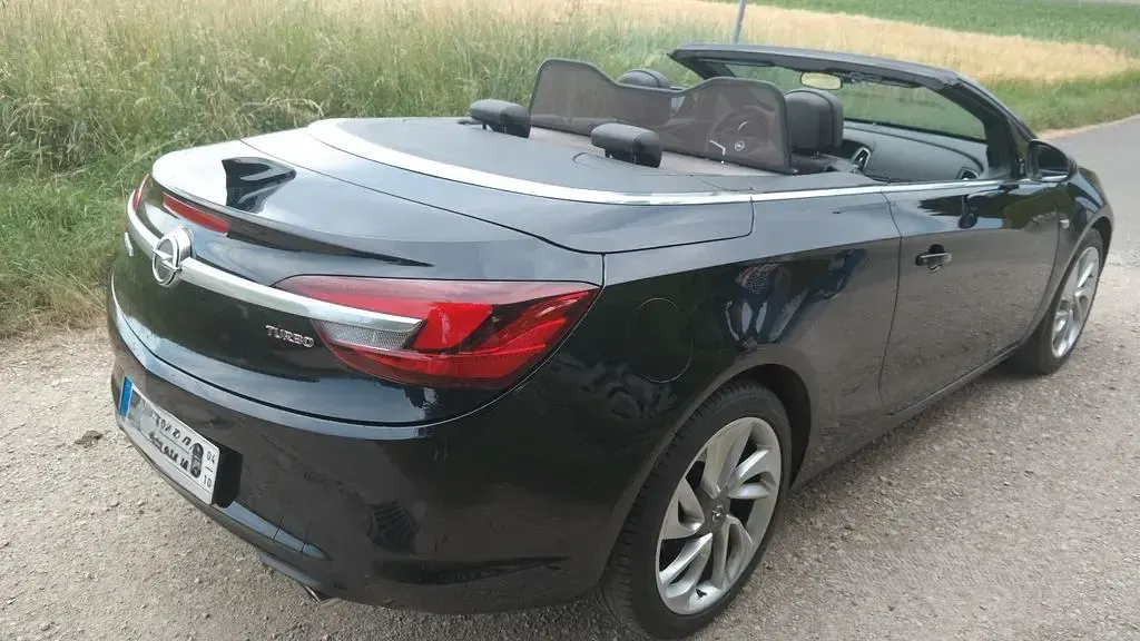 Gebraucht Opel Cascada Innovation 200 PS (147 kW) 2018 Blau Cabrio