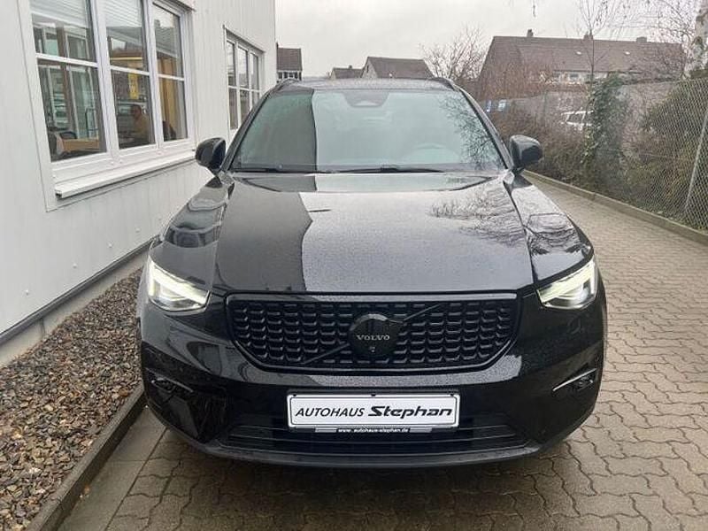 Gebraucht Volvo XC40 Plus 163 PS (119 kW) 2025 Schwarz SUV