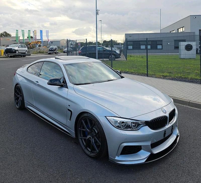 Silber Gebraucht 2016 BMW 430 M Sport Coupé | 25.999 € (Teuer) - Bild 1/4