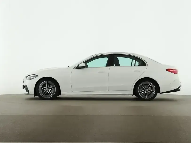 Gebraucht Mercedes C200 AMG 204 PS (150 kW) 2025 Weiß Limousine