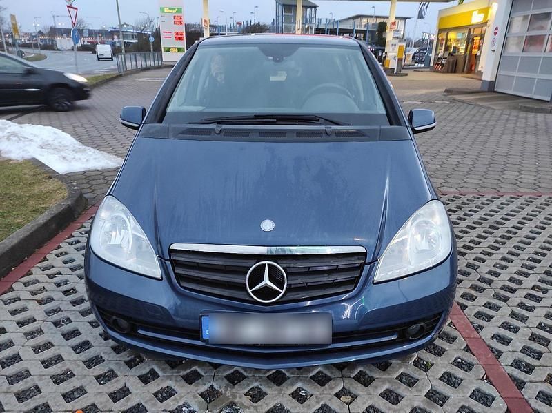 Blau Gebraucht 2009 Mercedes A160 Kleinwagen | 2.799 € (Superpreis) - Bild 1/4
